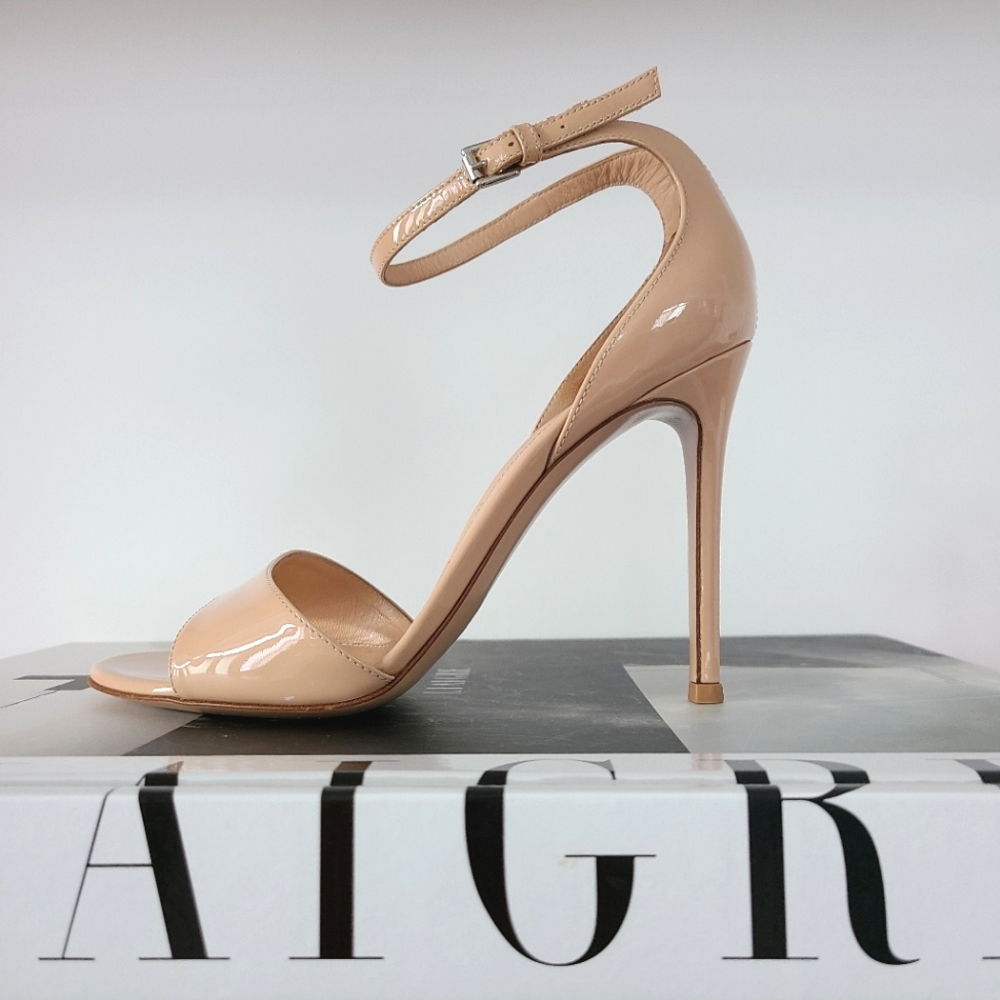 Gianvito Rossi patent sandals